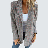 Amanda — Elegant Blazer with Check Pattern