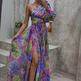 Ailbhe — Elegant and Flowing Dress