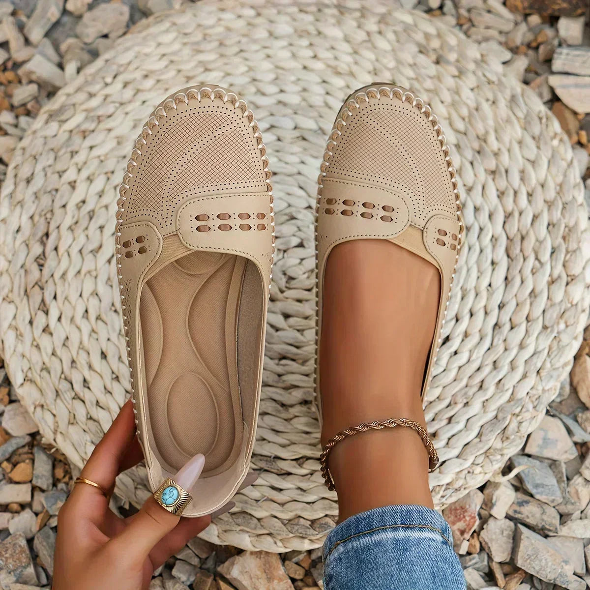 Neasa — Orthopedic Slip-ons