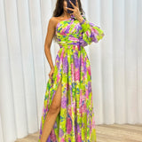 Ailbhe — Elegant and Flowing Dress