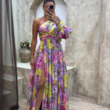 Ailbhe — Elegant and Flowing Dress