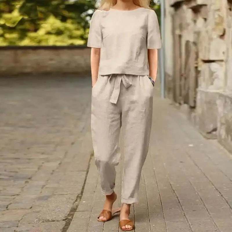Katie — Chic Two-Piece Relax Set