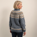 Joanne — Vintage knitted jumper