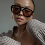 Sinéad — Elegant Sunglasses