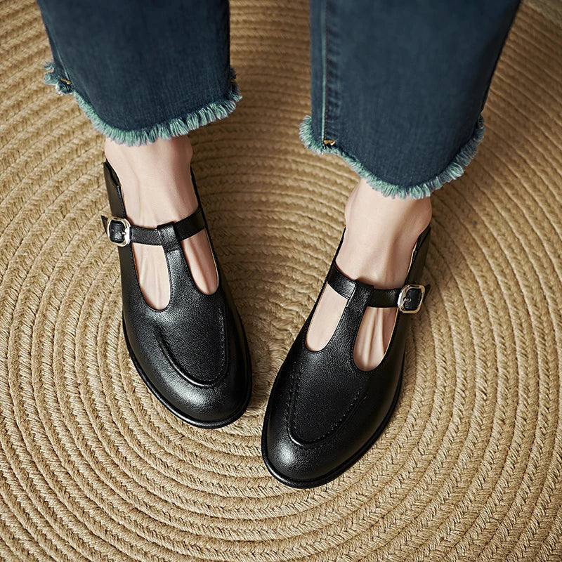 Saoirse — Low-Heeled Pumps