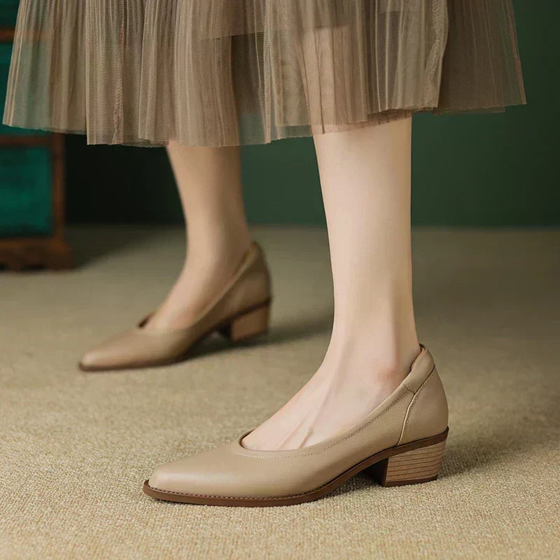 Joan — Mid-Heeled Shoes