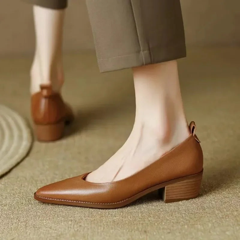 Dearbhla — Classic Pumps