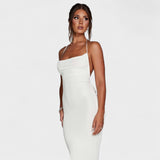 Lisa — The dress that celebrates curves
