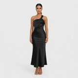 Nicola — Elegant Maxi Dress